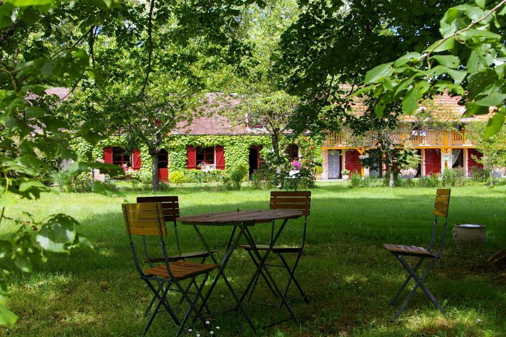 Chambres D'Hotes - Domaine De Montizeau Lailly-en-Val Exterior foto